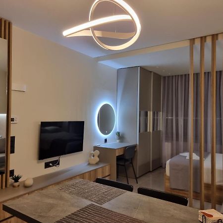 Iris City Center Premium Studio เทสซาโลนิกิ ภายนอก รูปภาพ
