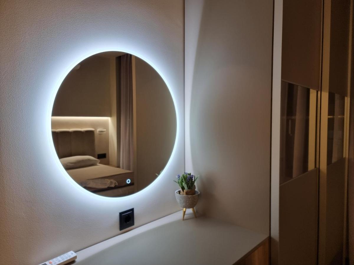 Iris City Center Premium Studio เทสซาโลนิกิ ภายนอก รูปภาพ