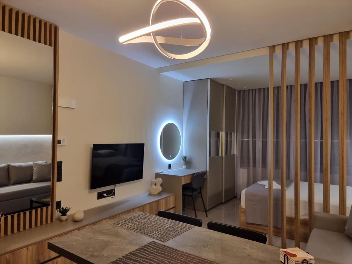 Iris City Center Premium Studio เทสซาโลนิกิ ภายนอก รูปภาพ