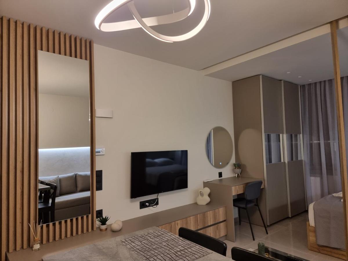 Iris City Center Premium Studio เทสซาโลนิกิ ภายนอก รูปภาพ