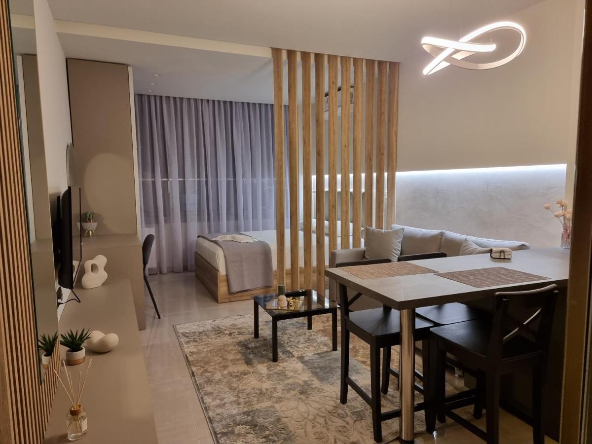 Iris City Center Premium Studio เทสซาโลนิกิ ภายนอก รูปภาพ