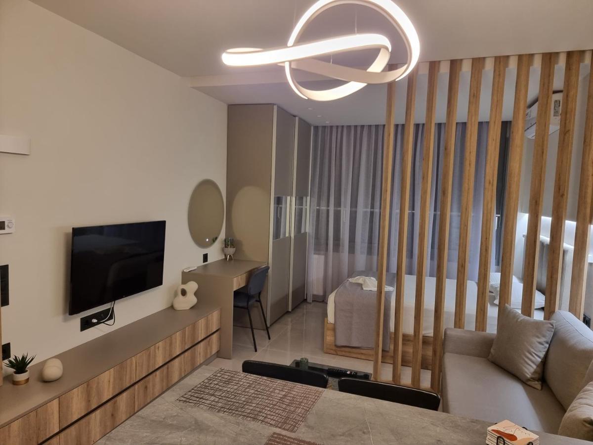 Iris City Center Premium Studio เทสซาโลนิกิ ภายนอก รูปภาพ