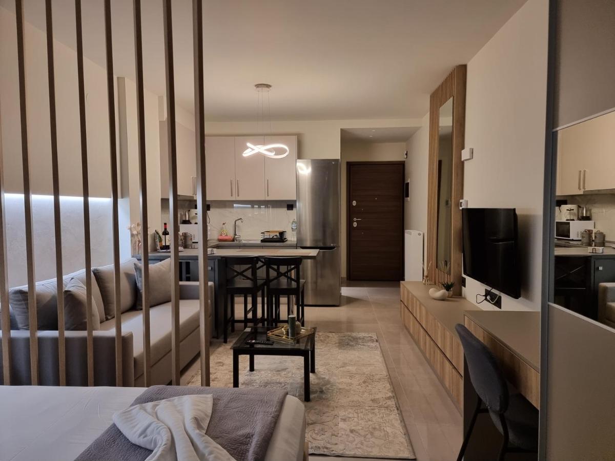 Iris City Center Premium Studio เทสซาโลนิกิ ภายนอก รูปภาพ